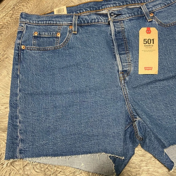 LEVI’S shorts high rise - Picture 3 of 10